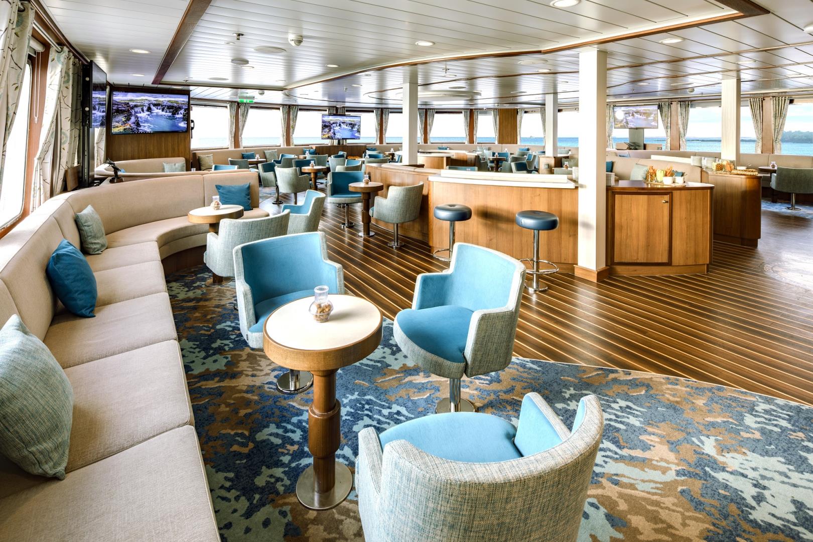 Lounge area on National Geographic Endeavour II